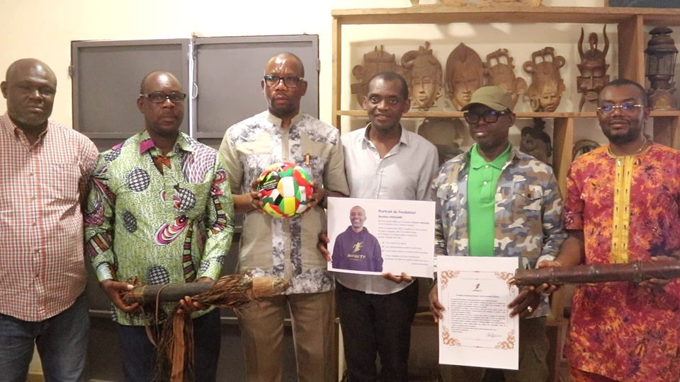 IMPAKTY le ballon AfricaUnited fait son entrée au Musée de Bondoukou : un symbole panafricain inscrit dans le patrimoine culturel ivoirien